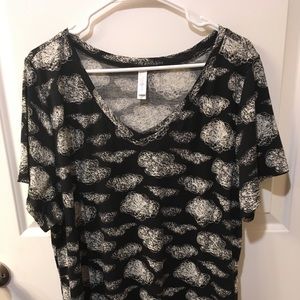 NWOT 3xl Christy Tee- Lularoe- clouds!!